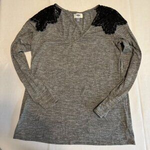 Gray shirt with lace shoulders